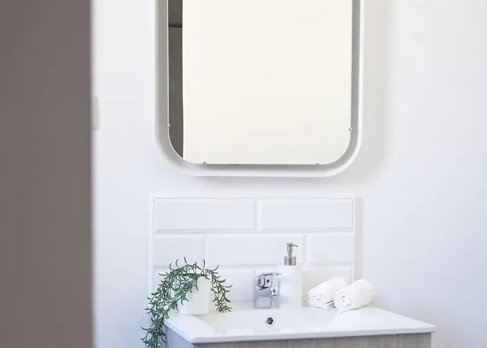 Presente Haven Studio Walk To Ribeira D'Ilhas, Reserve And Town Of Ribamar * Santo Isidoro